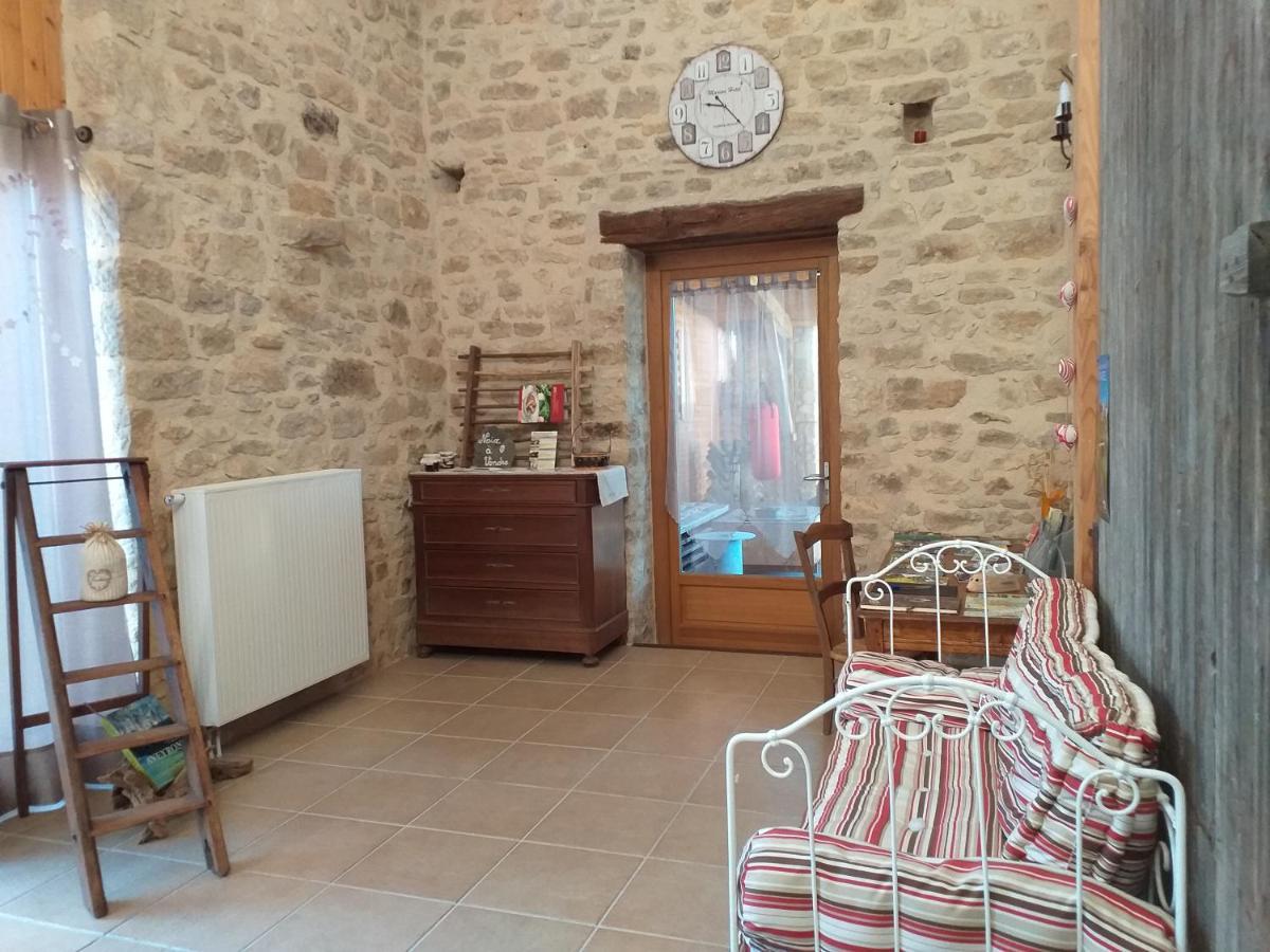 La Grange Du Rial Hotel Bournazel  Buitenkant foto