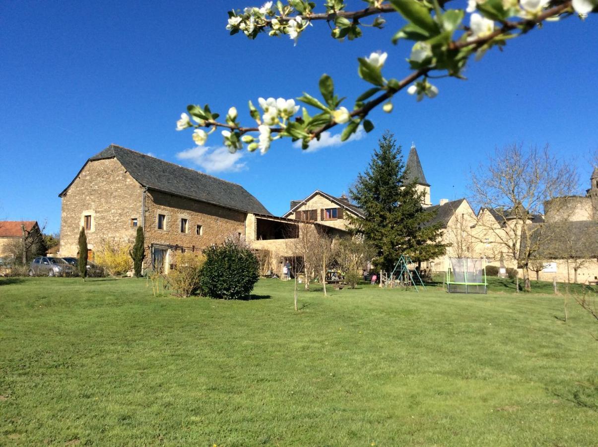 La Grange Du Rial Hotel Bournazel  Buitenkant foto